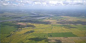 Schleifen des Rio Grande nahe Poto Alegre, Entwässerte Felder